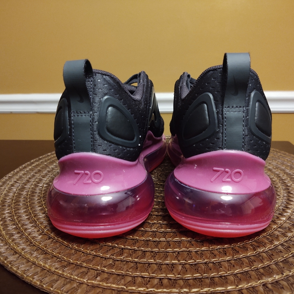Nike Air Max 720 GS  AQ3196 017  Off Noir / Purple - Picture 4 of 6
